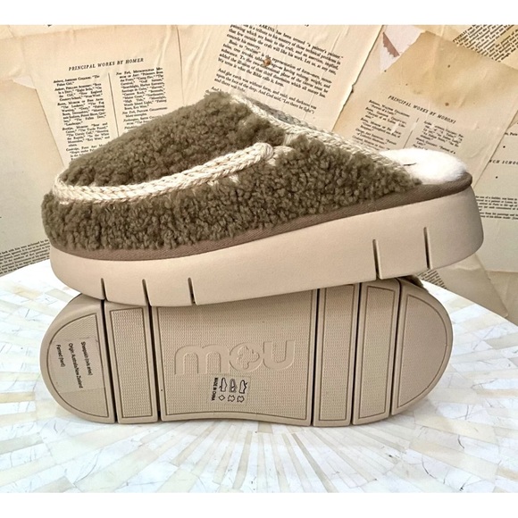 Free People Mou Bounce Slippers Clog Curly Sheepskin Military Green - Picture 7 of 9